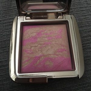 FULL SIZED Hourglass ambient lighting blush