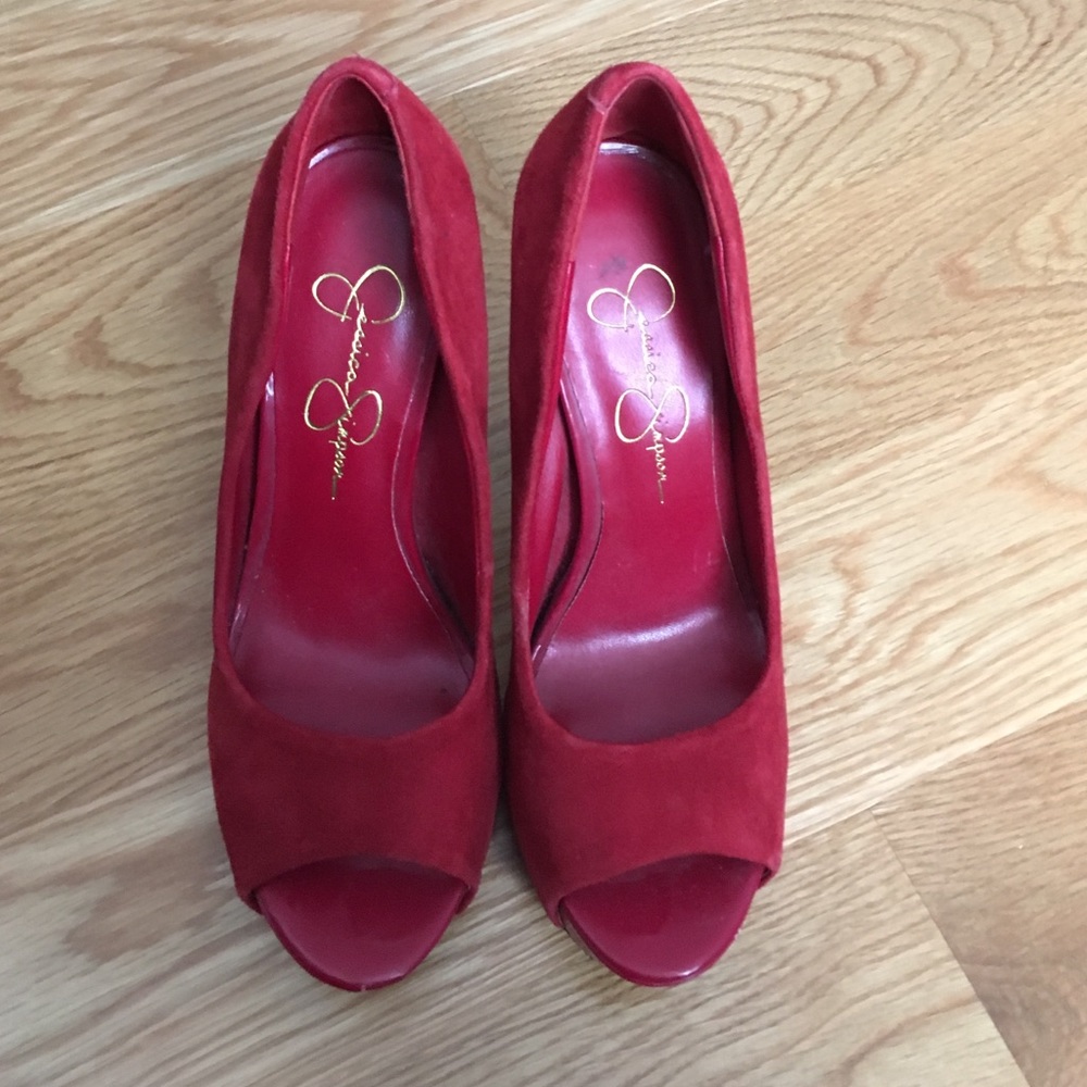 Red Jessica Simpson platform peep toe pumps EUC