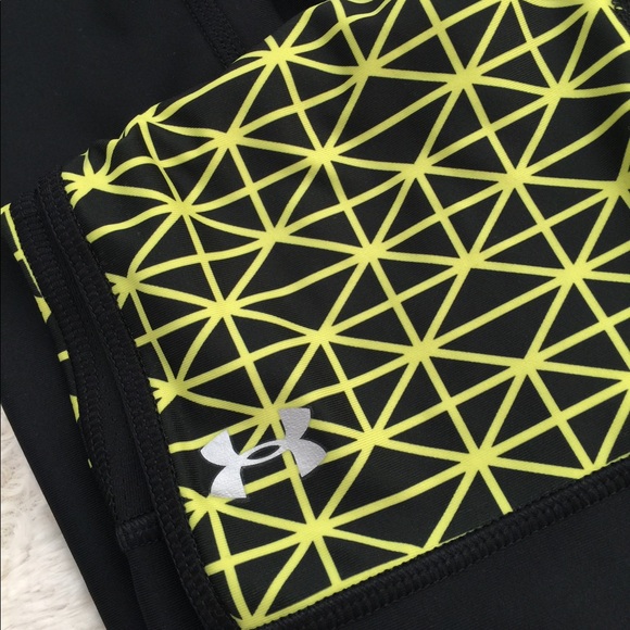 🕶Under Armour Workout Pants - Picture 2 of 5