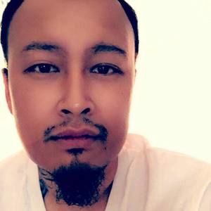 Meet your Posher, Bong