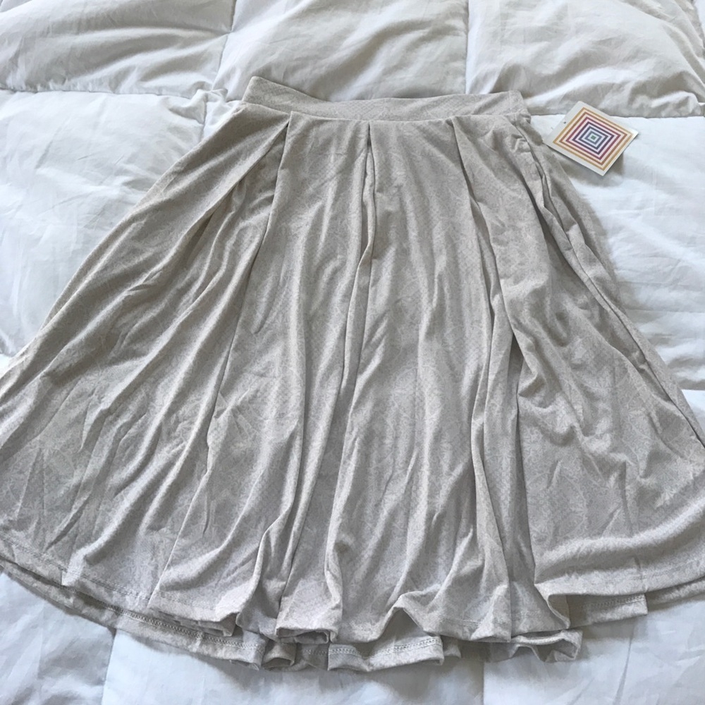 NWT Lularoe XS Madison, neutral white/beige print