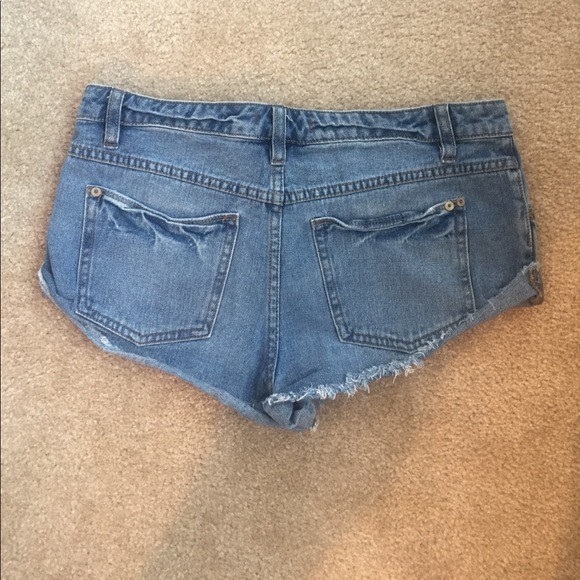Free People Denim Shorts Size 27 - Picture 4 of 4