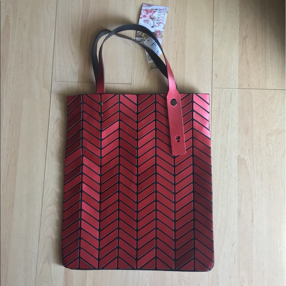 Jovanni SM Tote