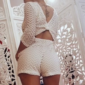 Entro - Sleeveless Wide Leg Romper w/ Chainlink Straps