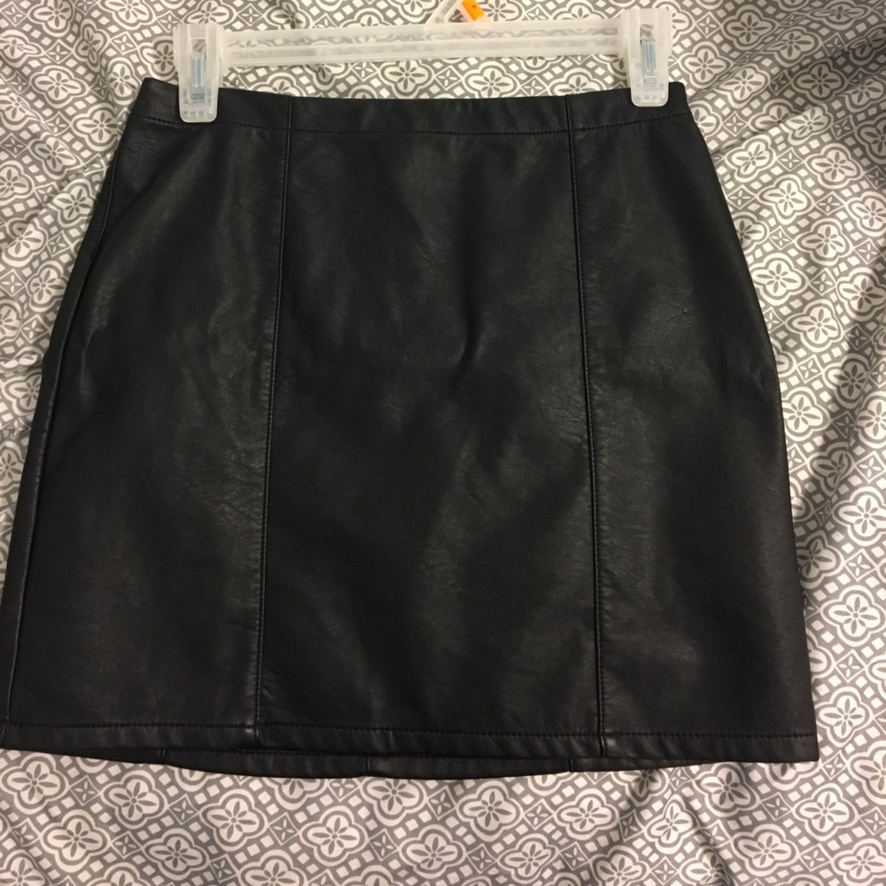 Leather skirt
