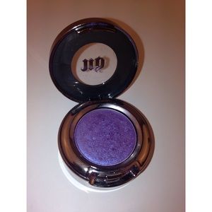 Urban Decay Single Eyeshadow in "Omen"