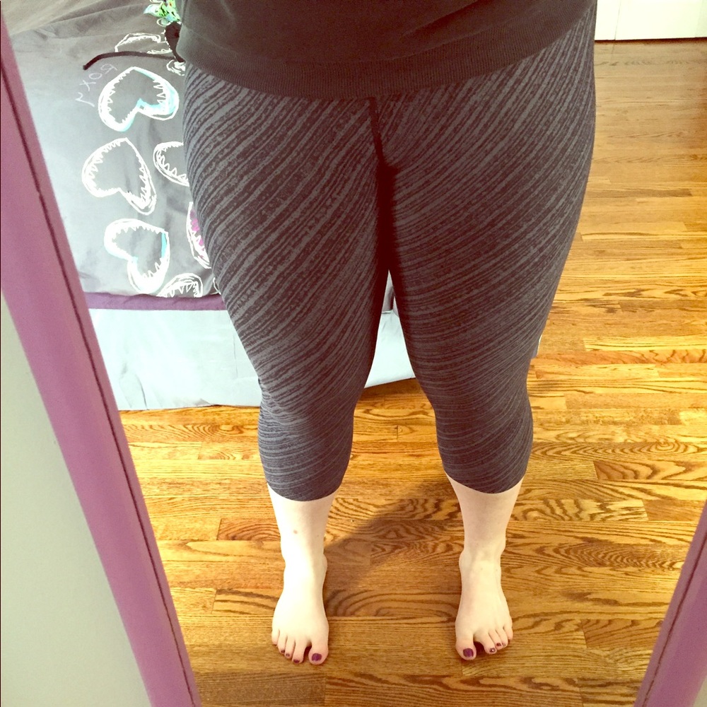 Calvin Klein performance printed crop leggings