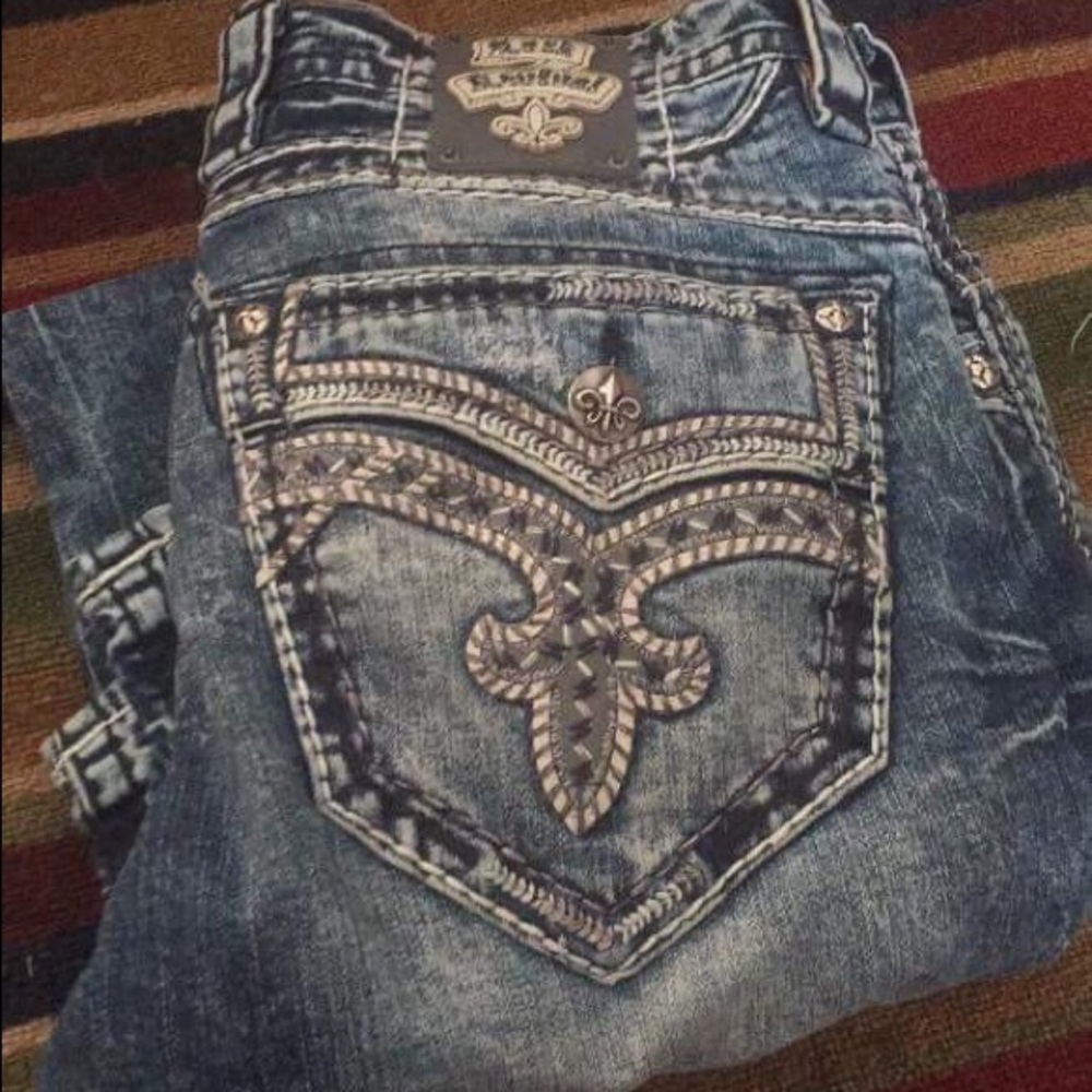 Brand New men's Rock Revival size 32. $100