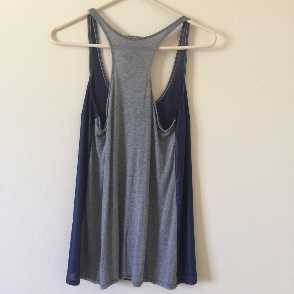 Going Out Pocket Tank Top - Picture 3 of 3