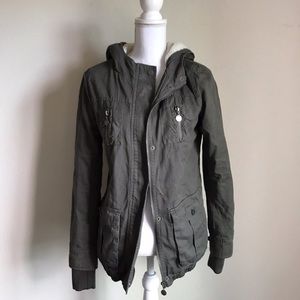 ISO!!!!!!! NOT SELLING!!!