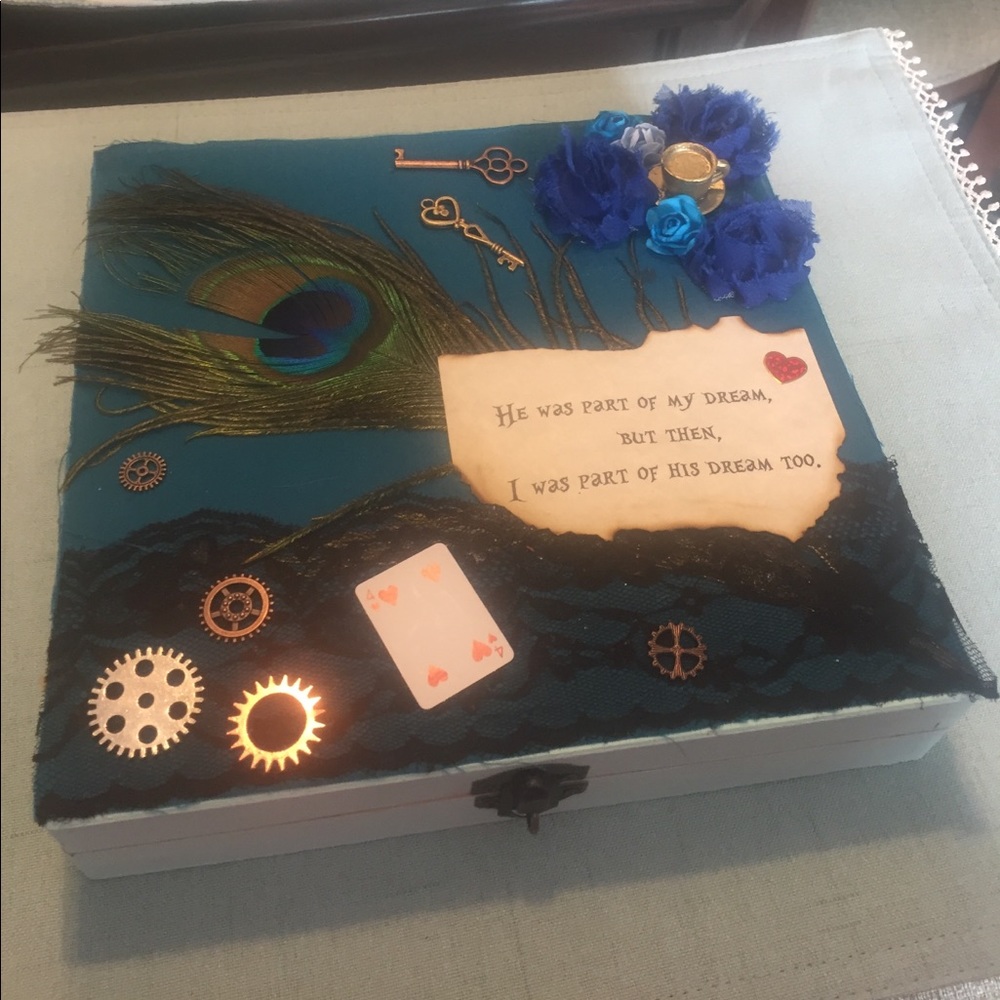 Alice in Wonderland trinket box wedding invite