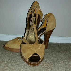 Woman footwear