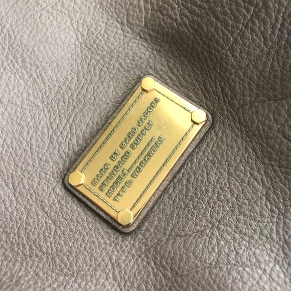 Marc by Marc Jacobs handbag - Picture 2 of 4