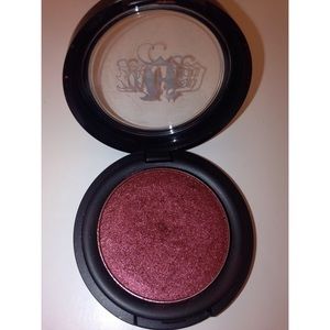 Kat Von D single eyeshadow in "Raw Powder"
