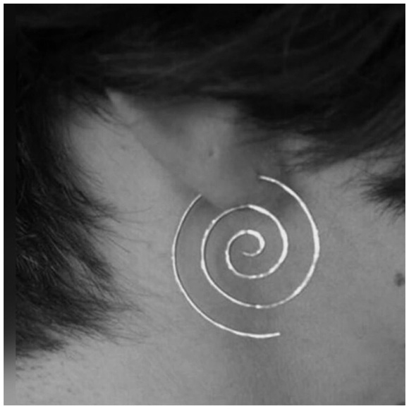 Silver or Gold Spiral Hoops - Picture 1 of 1