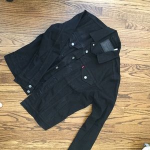 Levi's trucker jacket