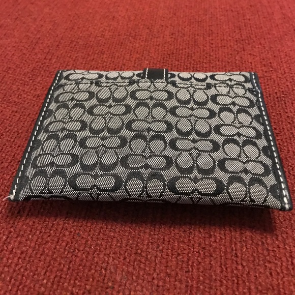 Coach wallet - Picture 2 of 4