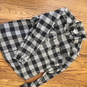 Men's black and grey checkered flannel