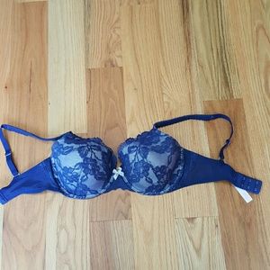 Victoria's Secret  32 DDD bra