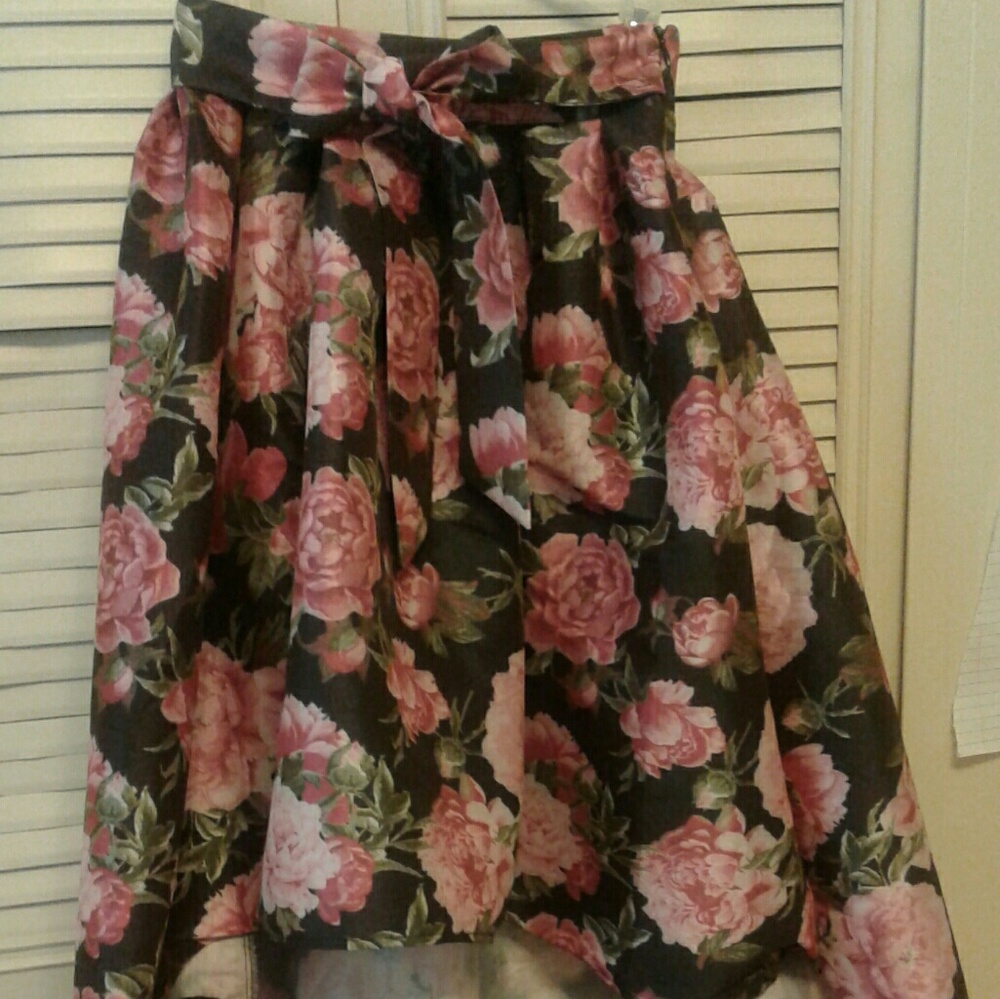 High-low skirt