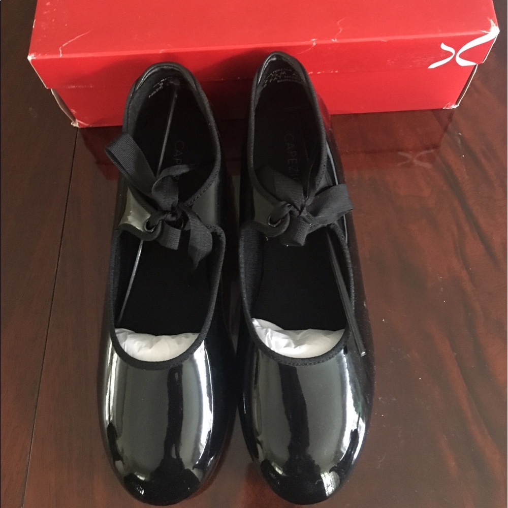 Capezio Women's Jr. Tyette Tap Shoe, Black Patent