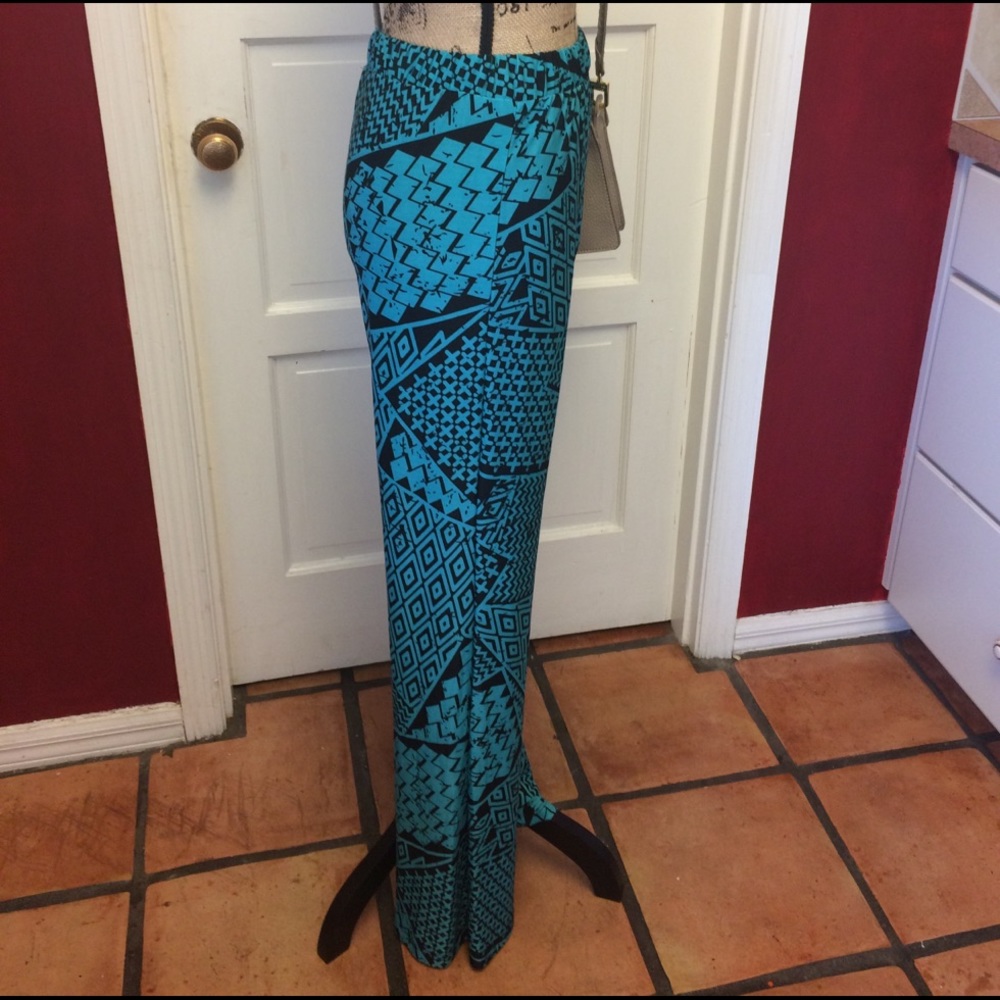 ⛔️5for$25⛔️NWT print palazzo pants - Picture 4 of 6