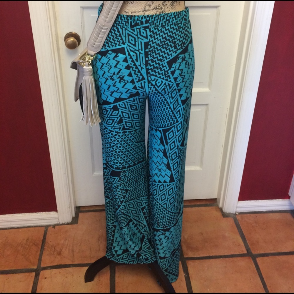 ⛔️5for$25⛔️NWT print palazzo pants - Picture 5 of 6