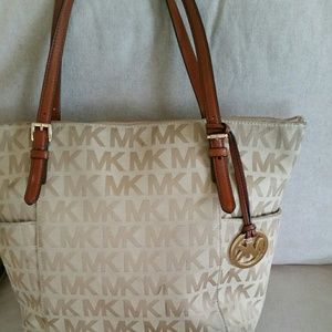 Michael Kors Tote