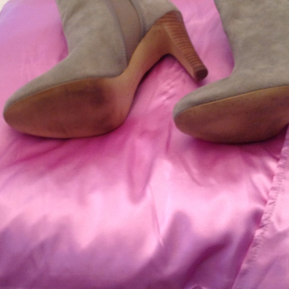 Banana Republic suede bootie - Picture 3 of 8