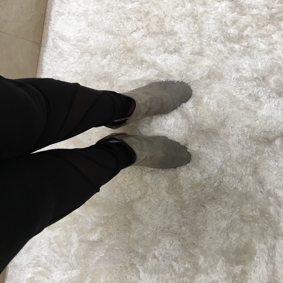 Banana Republic suede bootie - Picture 5 of 8