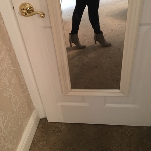 Banana Republic suede bootie - Picture 6 of 8