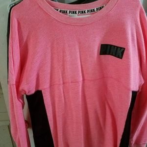 Long sleeve pink crew
