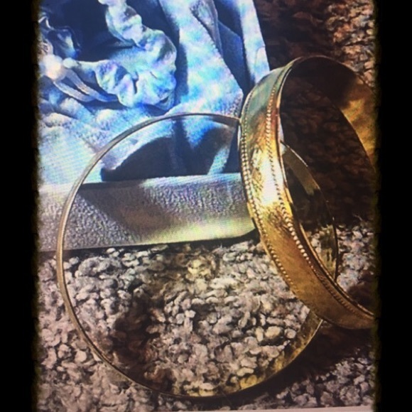 EPIPHANY Amazing ๐ 2 Gold Plated Bangles M/L๐ - Picture 3 of 4