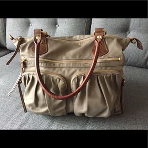 Bedford fabric in taupe/tan; 10" handle drop.