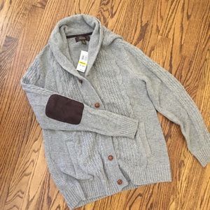 Handsome wool and nylon cardigan