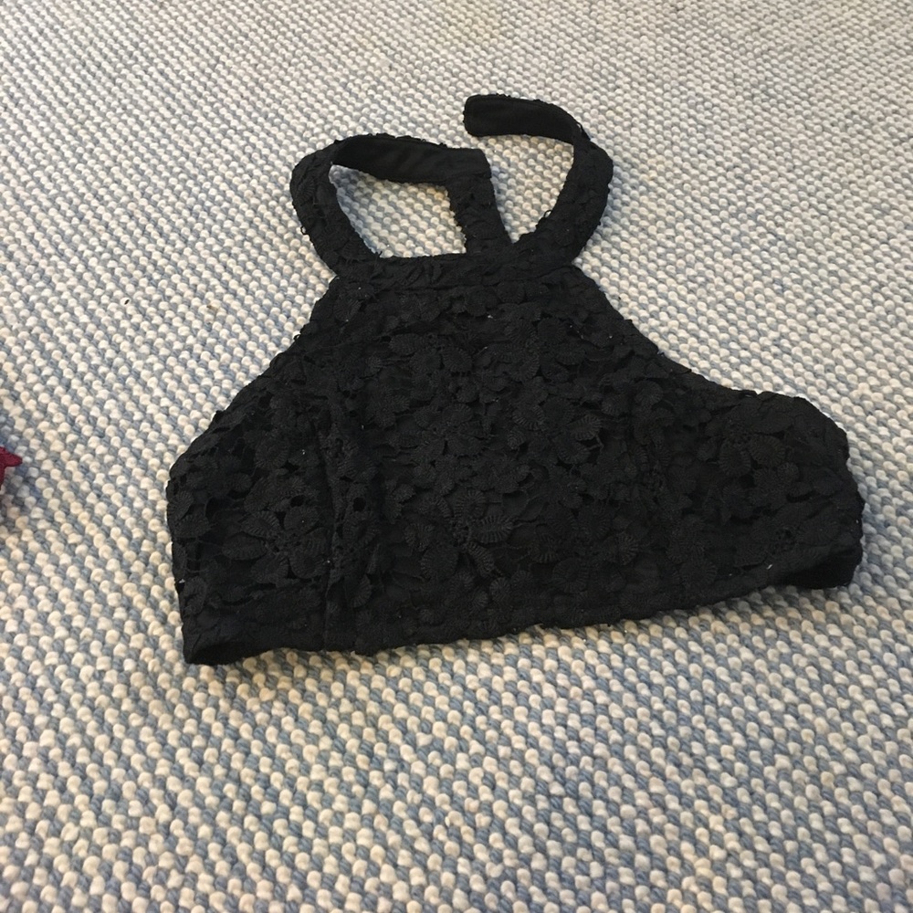 Lace black crop top