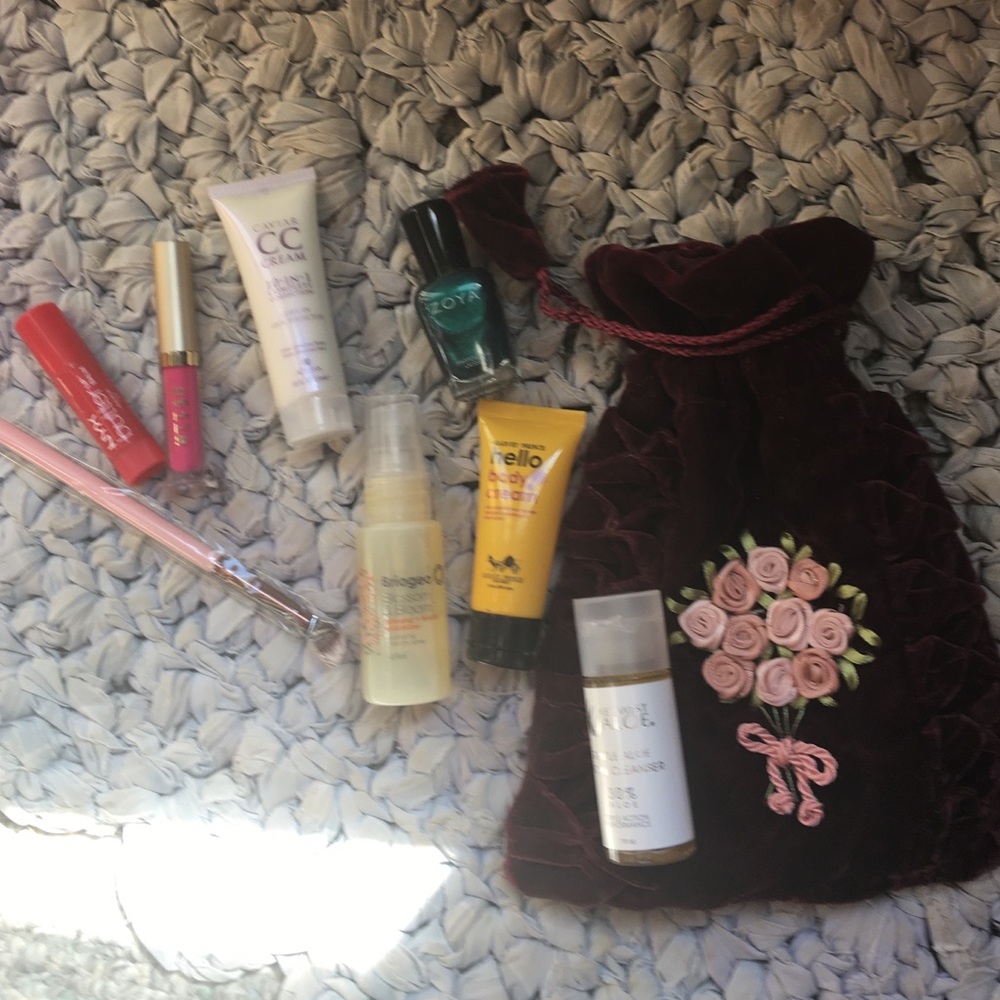 Makeup 💄 - Picture 3 of 3