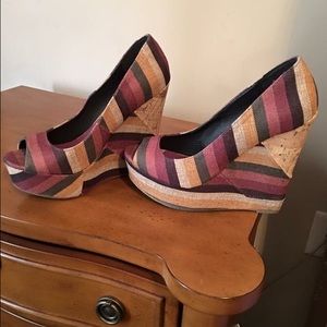 Multi colored wedges