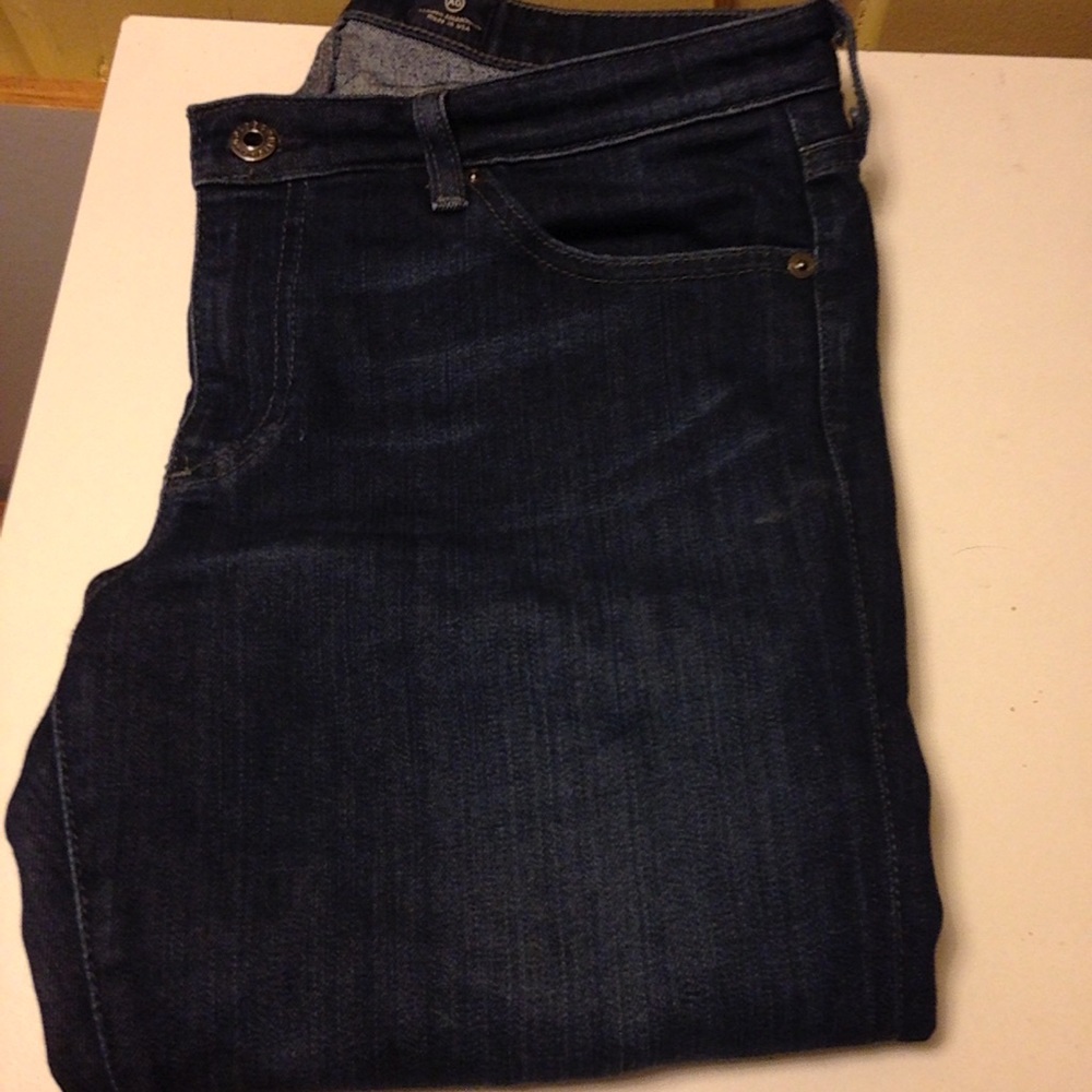 AG stilt  jeans size 32.