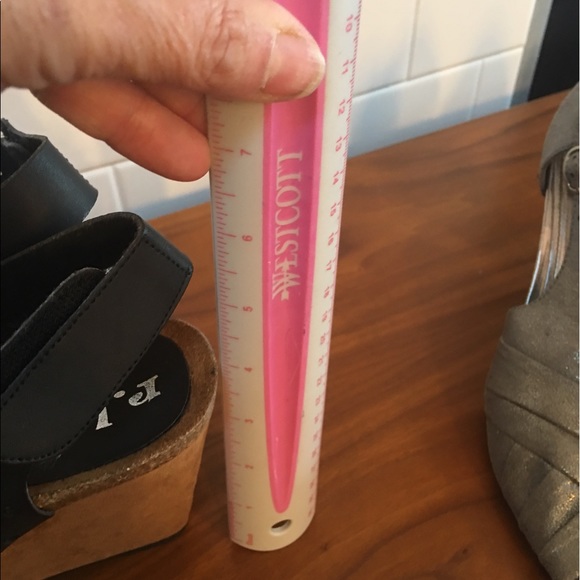 Black wedge, very comfortable, size 8 - Picture 2 of 3