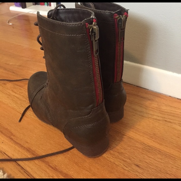Steve Madden combat boots - Picture 2 of 2
