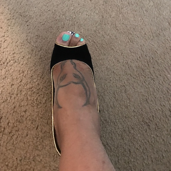 Black and snake print heels - Picture 3 of 3