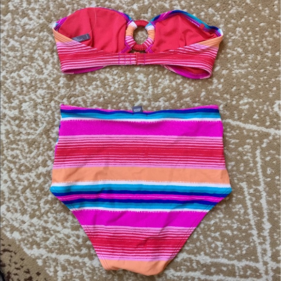 Swimsuit women's - Picture 2 of 4