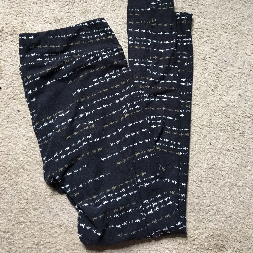 Lularoe leggings tall and curvy