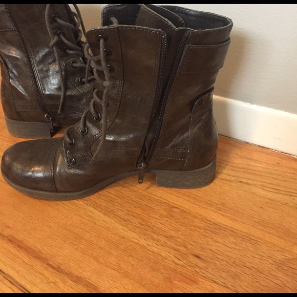 Guess brown leather combat boots - Picture 2 of 2