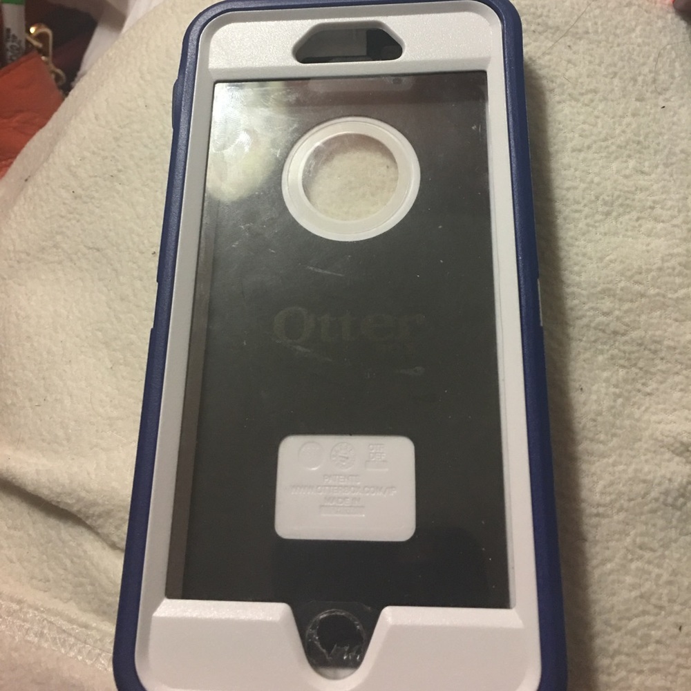 LIKE NEW OTTERBOX