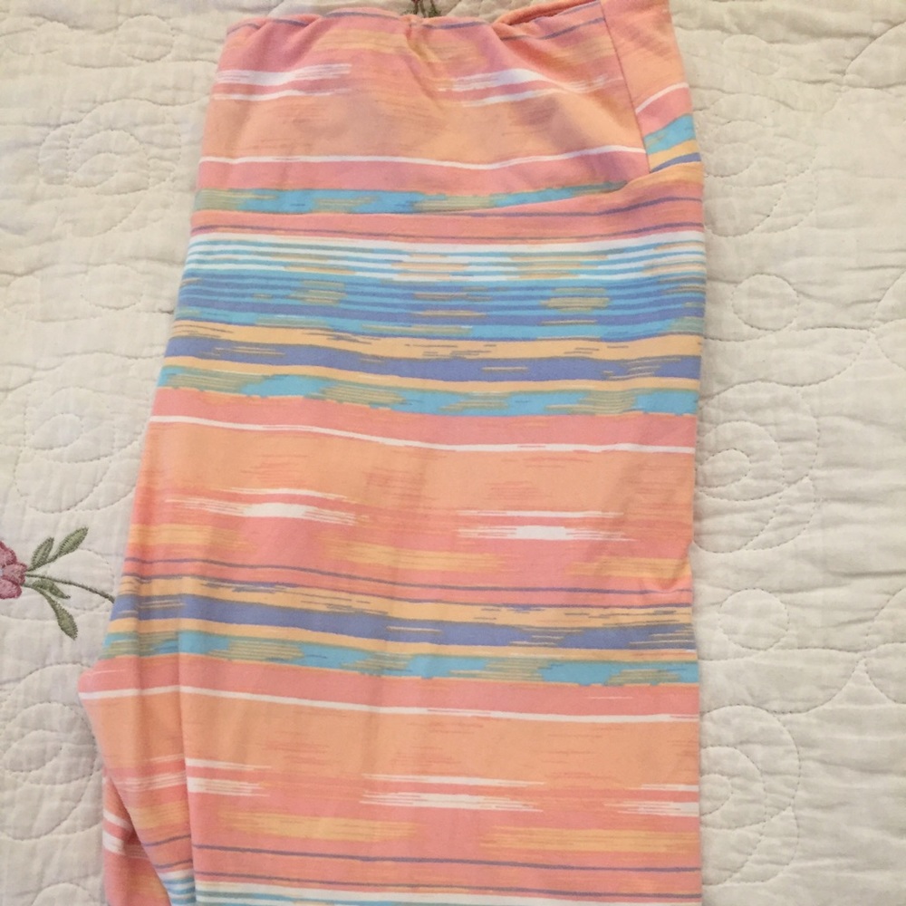 *SOLD* Unicorn 🦄 tall and curvy LLR leggings!