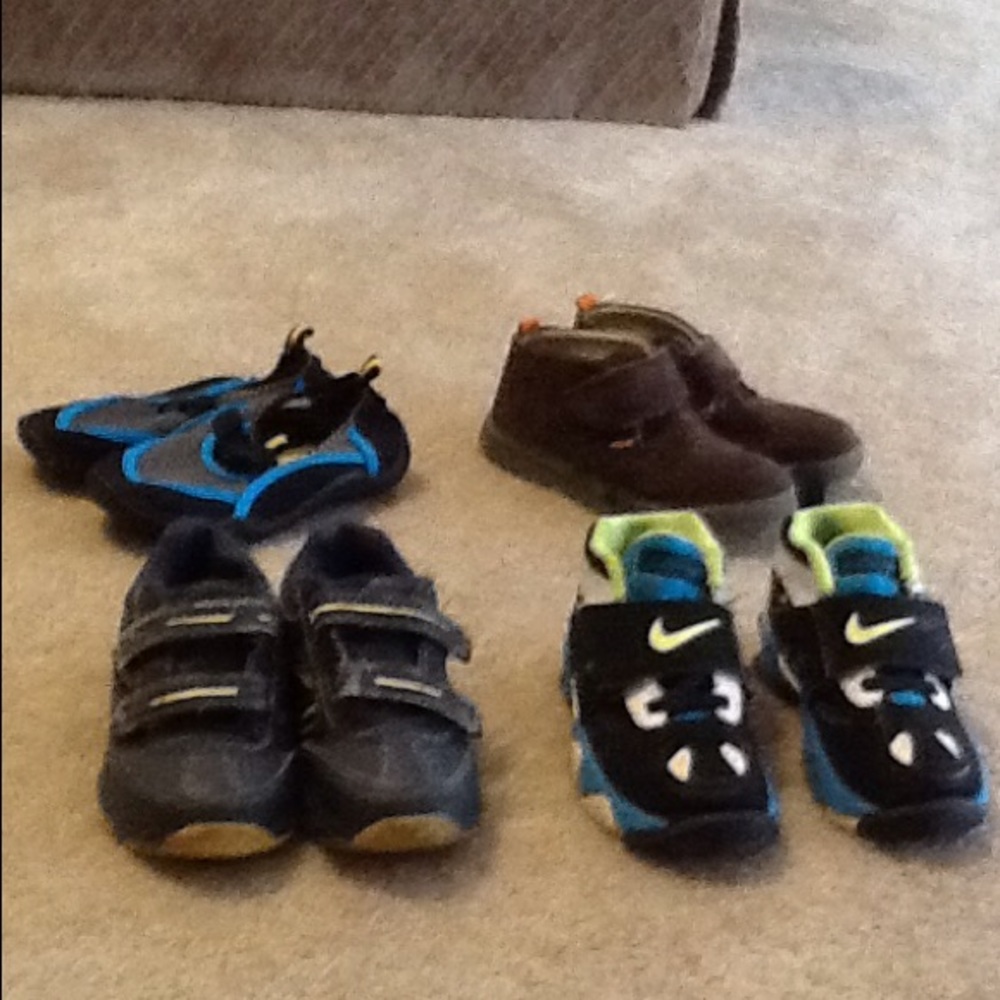 Kids size 9 shoes bundle