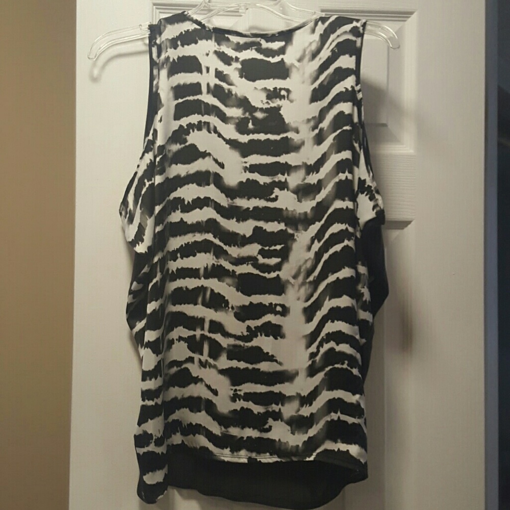 GUESS TOP - Picture 2 of 4