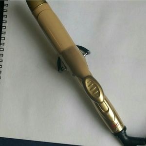 Gold Chi air 1.25" curling iron